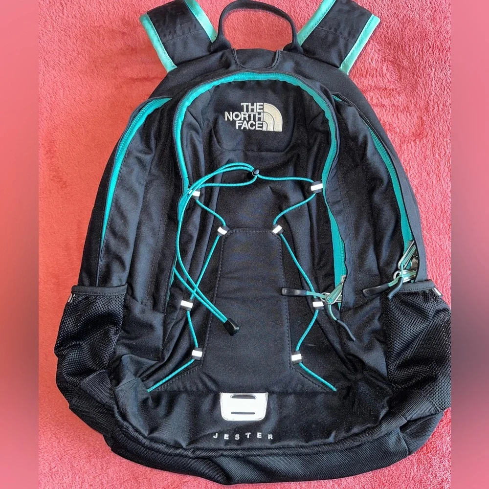 Northface Backpack - Picture 1 of 4